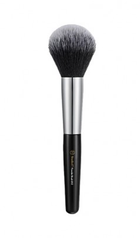 Studio 17 Powder Brush 812